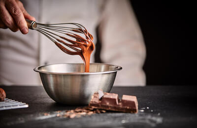 chocolate-whisk