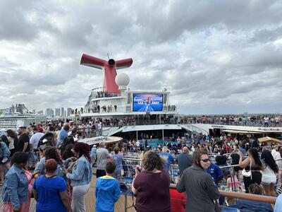 Carnival-Conquest-Sail-Away