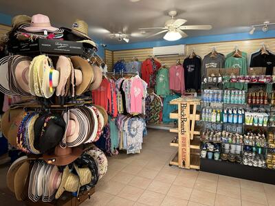 Half-Moon-Cay-Shopping