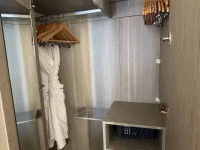 Ascent-Cabin-21