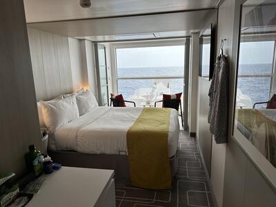 Cruise ship crew quarters: what are the areas onboard a cruise ship like  for crew only?