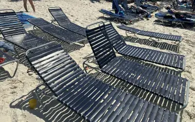 HMC-Beach-Chairs