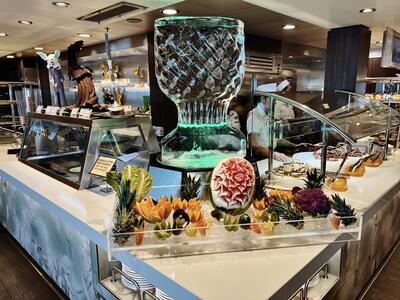 Norwegian Cruise Line Freestyle Dining Explained | Cruise.Blog