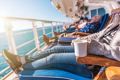 relax-on-cruise-ship