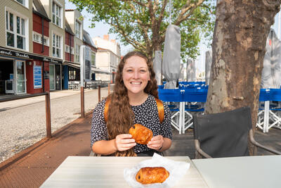 Jenna in La Rochelle France