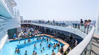 Pool deck on Costa Toscana