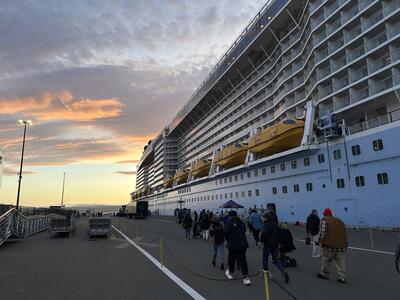 Quantum-Sunset-Docked