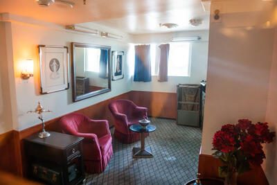 Cabin B340 interior on Queen Mary ship