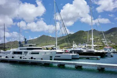 Yachts-St-Maarten