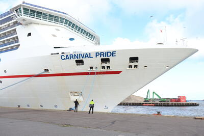 Carnival-Pride-Docked