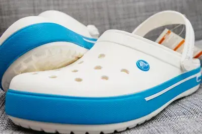 Crocs-2