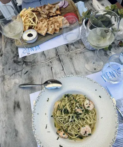 Vento-Mykonos-Lunch