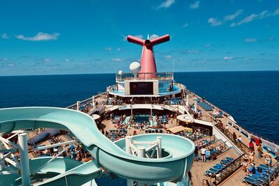 Carnival Valor