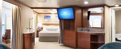 Crown-Princess-Suite