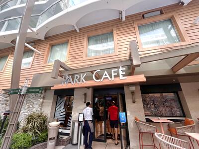 Park Cafe on Utopia of the Seas