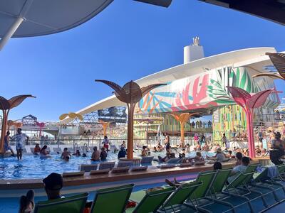 Pool deck on Utopia of the Seas