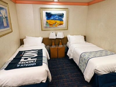 Carnival-Conquest-Inside-Cabin