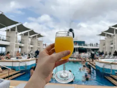 Classic-Package-Pool-Deck