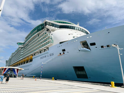 Freedom-Docked-Nassau