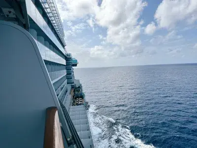 Sun-Princess-At-Sea