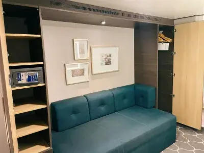 Symphony-Sandard-Inside-Cabin-Closet