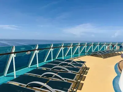 freedom-aft-sun-deck
