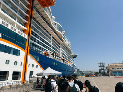 Ascent-Docked-Piraeus