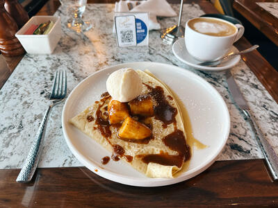 Bananas-Foster-Crepes-from-Emerli's-Bistro