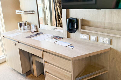 MSC Seashore cabin desk