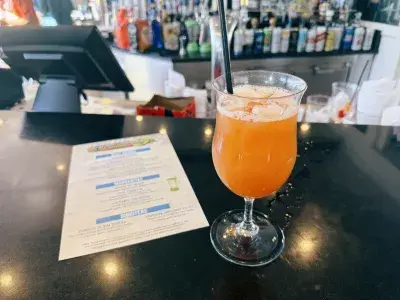 Marg-Islander-Boat-Drink-Unlimited-Chill-Drink-Package