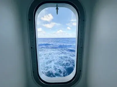 Celebrity-Ascent-Oceanview-Cabin-2