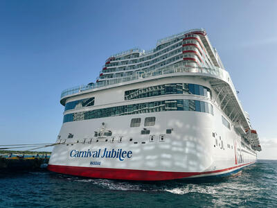 Jubilee-Docked-Costa-Maya