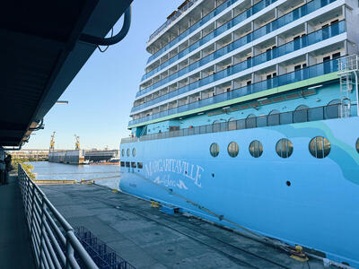 Margaritaville-Islander-Docked-Tampa-Aft