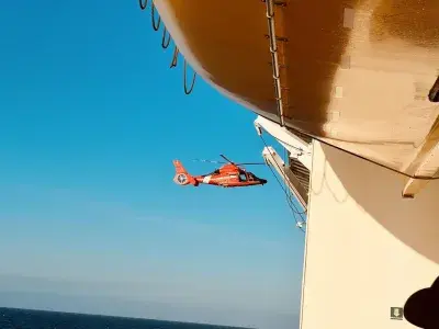Medical_Emergency_Cruise_Helicopter