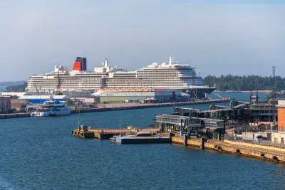Queen-Anne-Docked-2