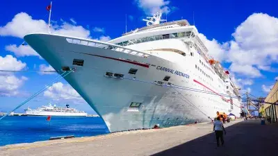 Carnival-Fascination-Docked