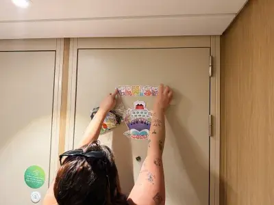 Door-Decorating-Icon-3
