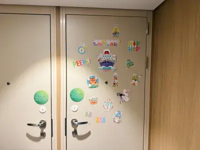 Door-decorating-Icon-7