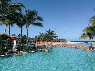 Hideaway-Beach-CocoCay-Spring-Break