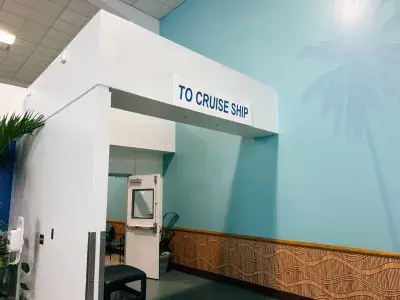 Marg-Islander-Tampa-Boarding