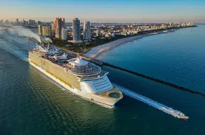 Port-Miami-Departure-Sailaway