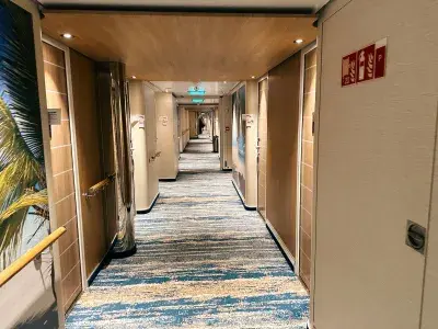 celebration-hallway-cabins