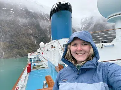 Elizabeth-Alaska-Carnival-Endicott-Arm