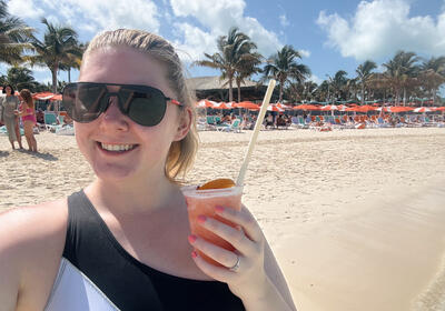 Elizabeth-Selfie-Hideaway-Beach