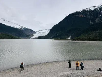 Mendenhall-Glacier-Lake
