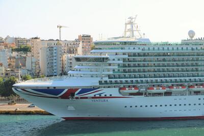 P&O-Ventura-Docked