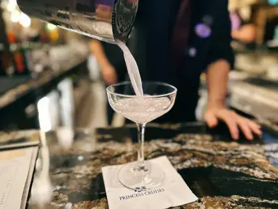 Princess-Cruises-Crooners-Cocktail