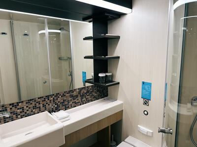 Quantum-Inside-Cabin-Bathroom