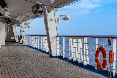 Carnival-Liberty-Outdoor-Deck-1200px-800px