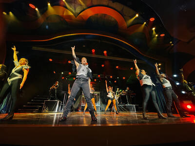 Carnival-Luminosa-Theater-Show